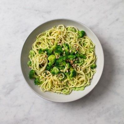 spaghetti with broccoli and pine nuts, Mediterranean diet